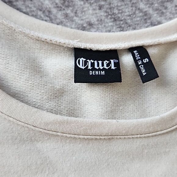 Cruel- Fringe top - Picture 2 of 6